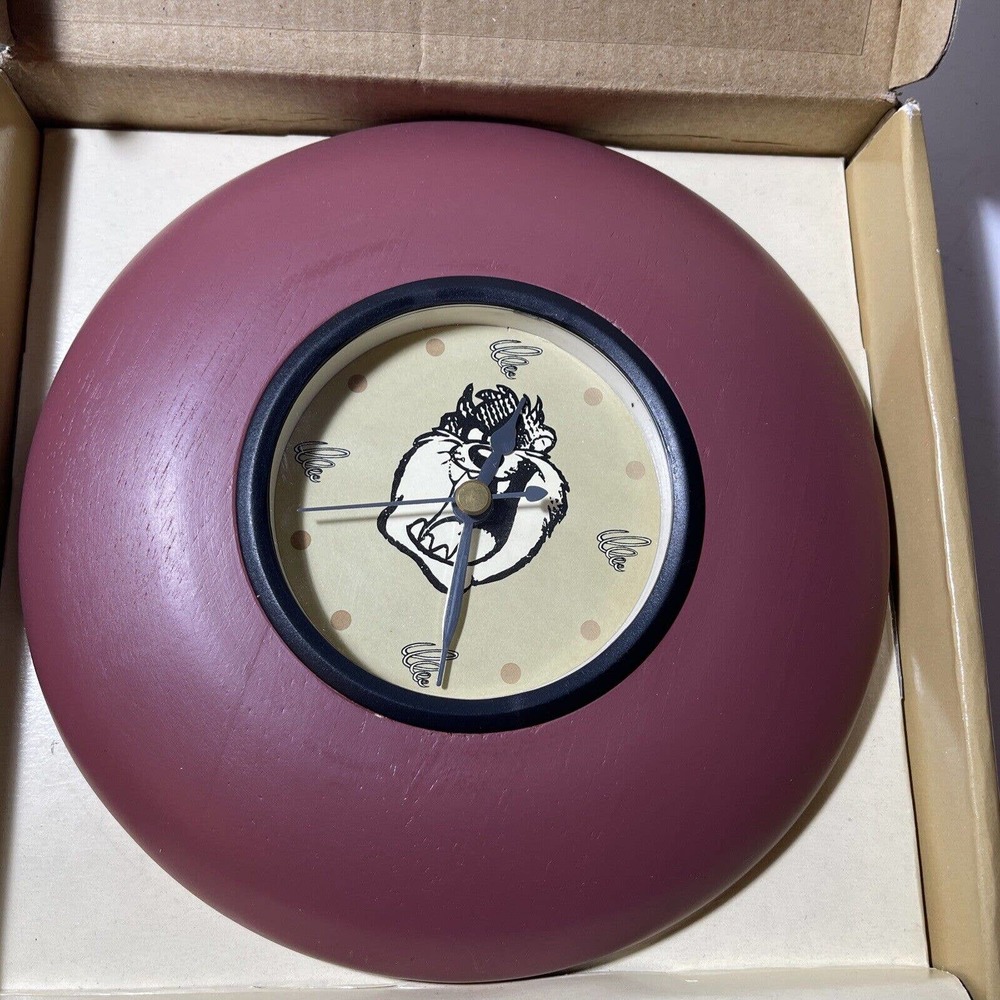 Vintage 1994 Warner Bros. Looney Tunes Tazmanian Devil Wall Clock -Original Box-